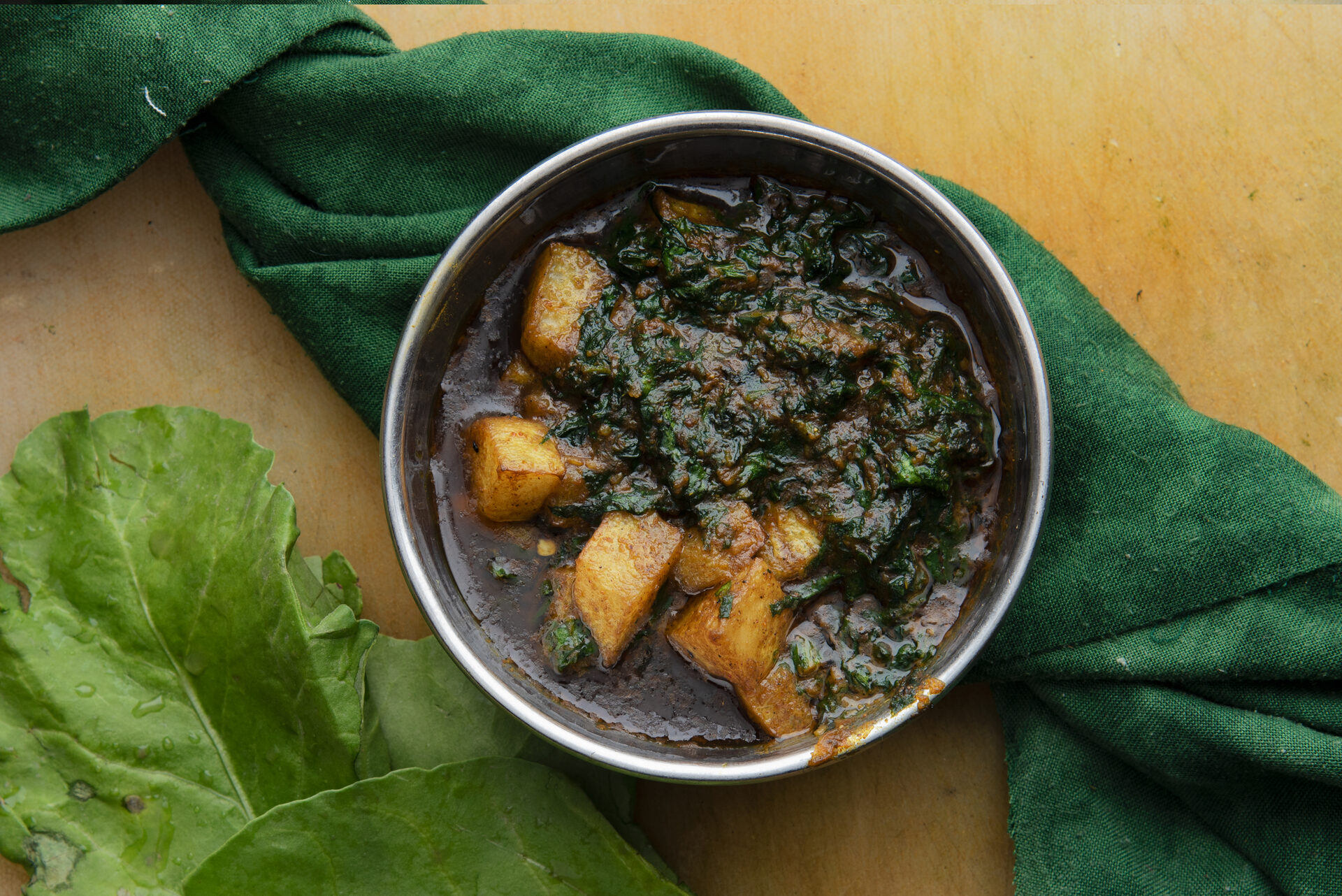 Dholi Tharo Aloo Palak